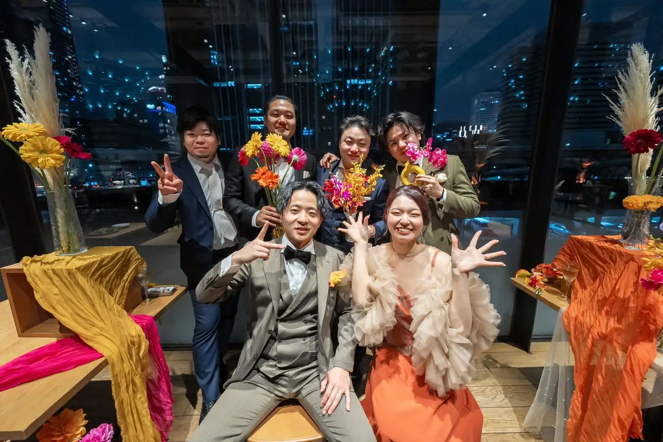 【カジュアルウェディング・大阪・50名】家族挙式後に家族・友人と楽しむ、自由なビュッフェウェディング｜FESTIBAR&BEERHALL（事例）