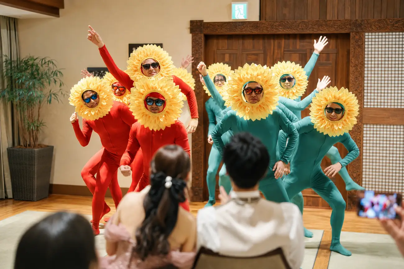 結婚式の余興・サプライズ完全ガイド|参列ゲストが失敗せずに想いを届ける準備と進め方