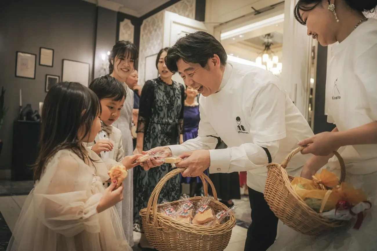【ウェディングパーティー・東京・50名】演出を詰め込まず、職場の方々との会話を楽しむウェディングパーティー｜アルカンシエル南青山（事例）