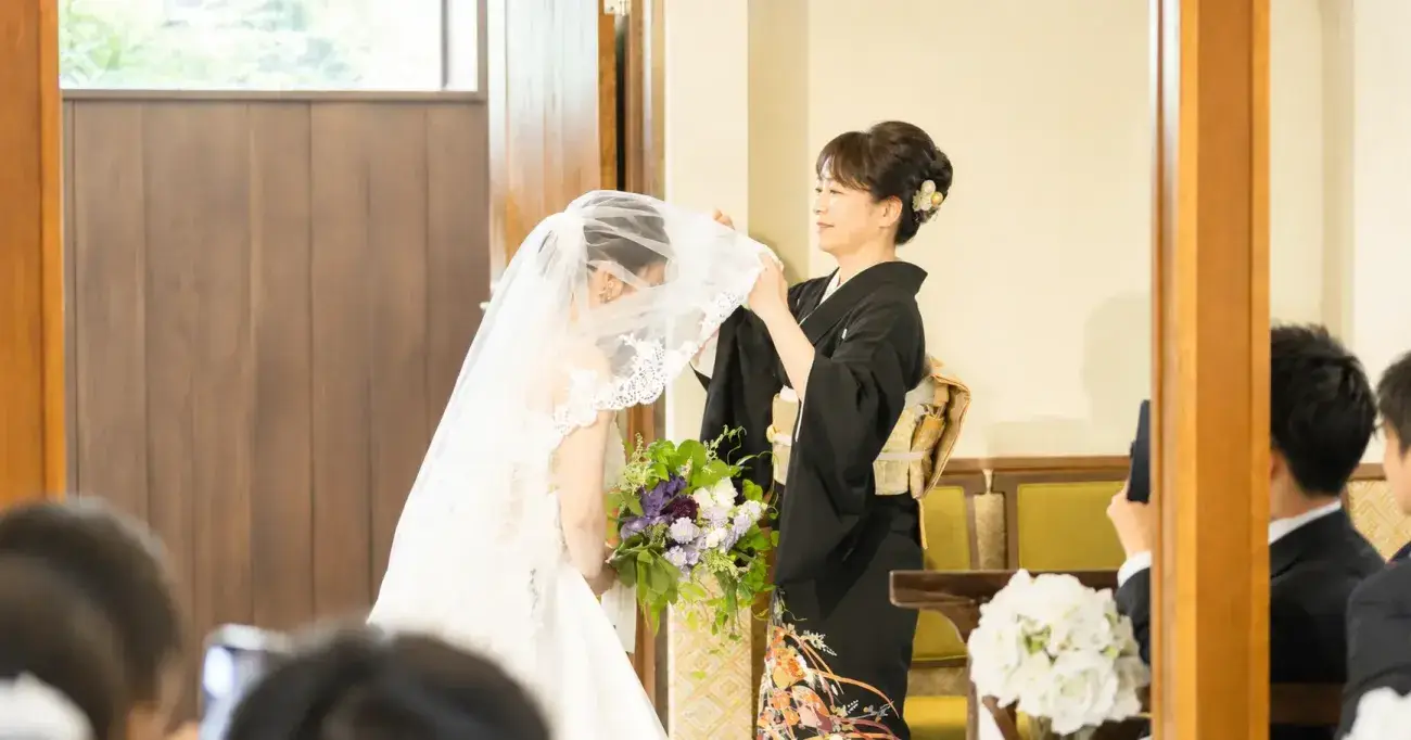 結婚式は何人呼ぶ？人数別の費用と雰囲気の違い｜家族婚という選択肢も解説